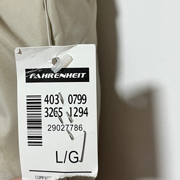 Fahrenheit Active Puffer Vest - Beige - Size L - Quilted Zip-Up Outerwear - Picture 10 of 10